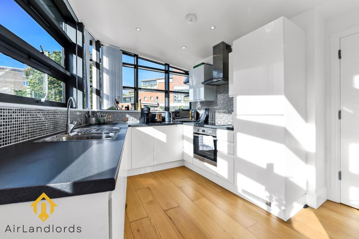 לונדון Exclusive 2 Bedroom Flat Near Buckingham Palace מראה חיצוני תמונה